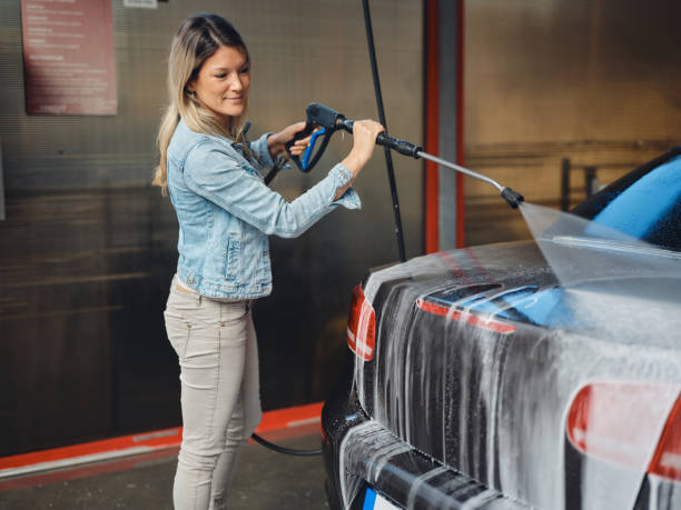 Best Concrete Pressure Washing  in Fort Dodge, IA